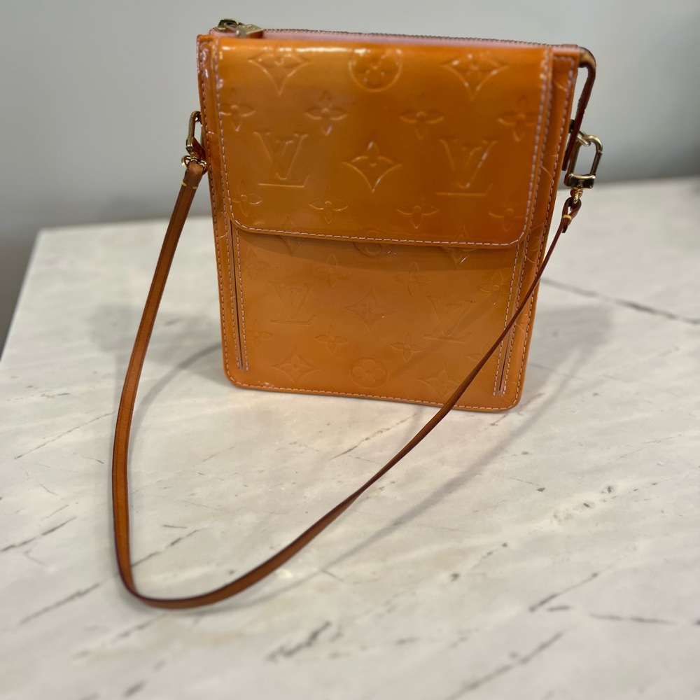 Louis Vuitton vernis shoulder bag